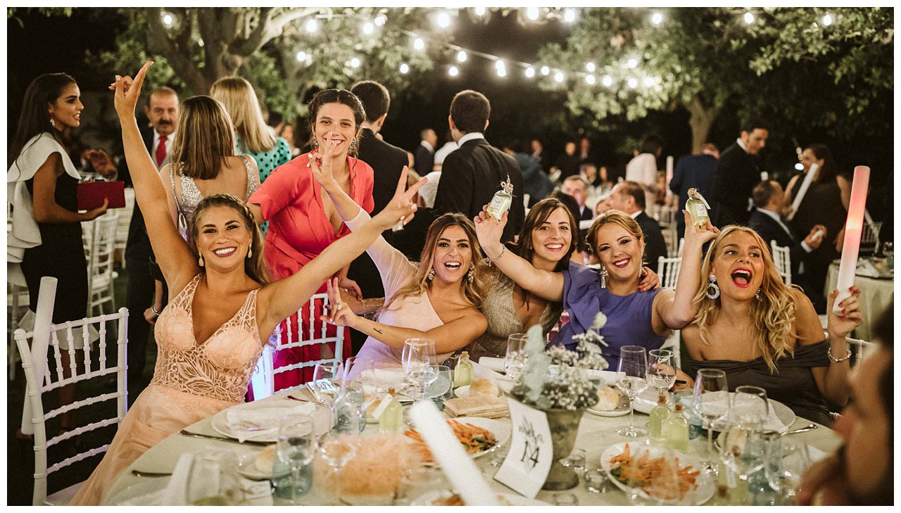 Las amigas de la novia y catering Salvador Arias