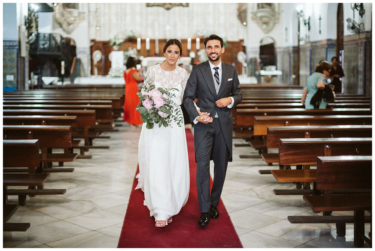 La salida de los novios De la Iglesia de los Salesianos de Triana