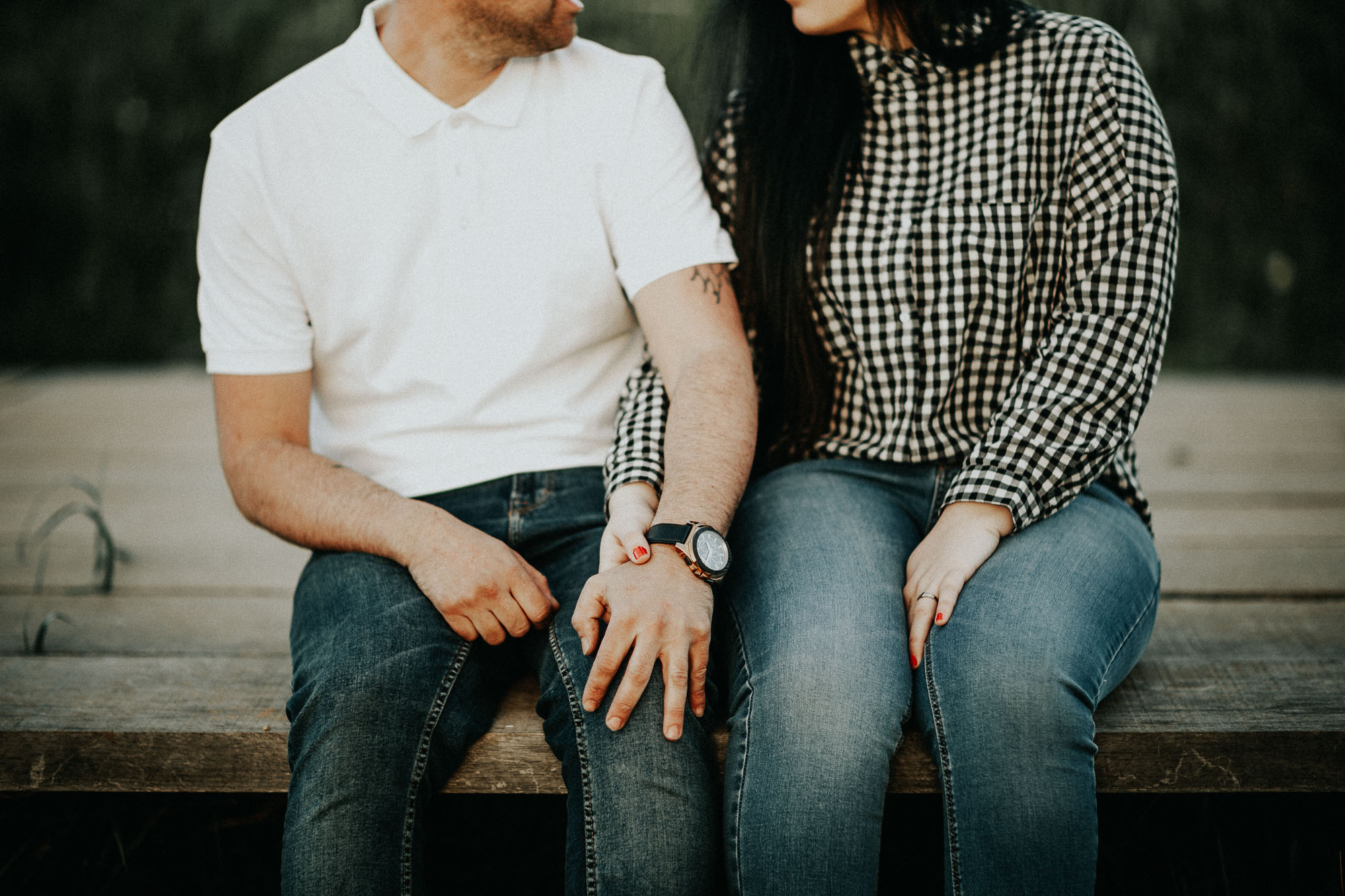 Fotografía de pareja en un trigal (Preboda)