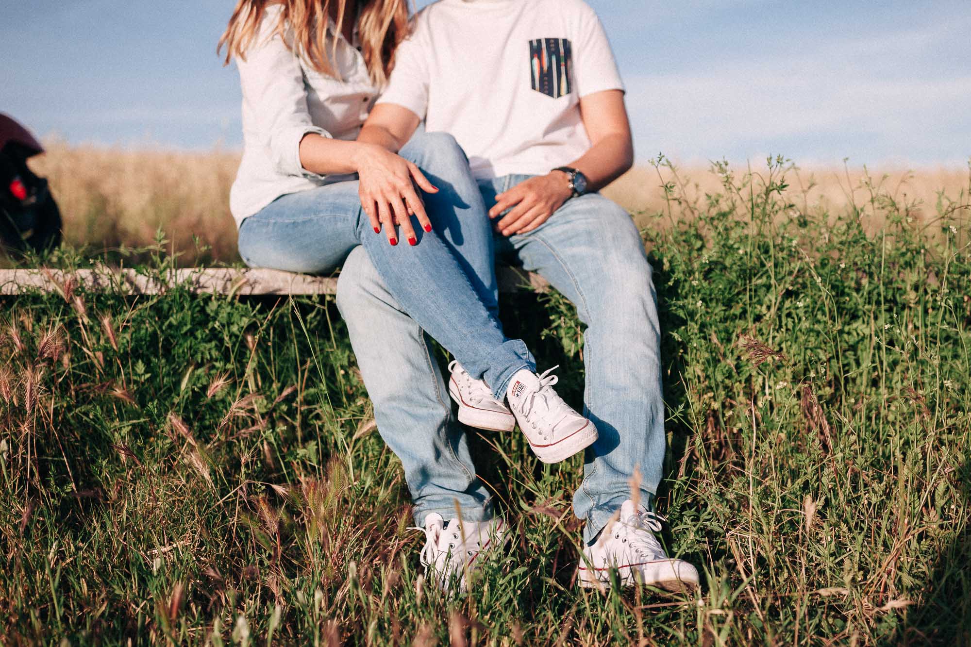 El compromiso de Miriam y Cisco en un trigal