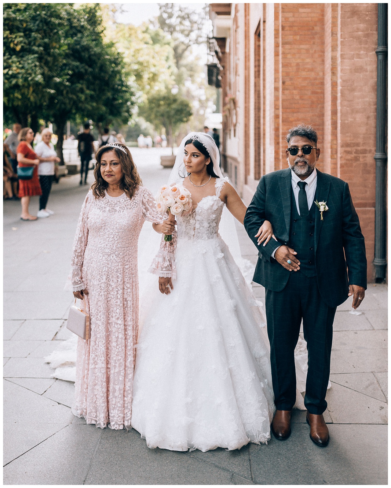 Boda de destino persa en Casa Guardiola