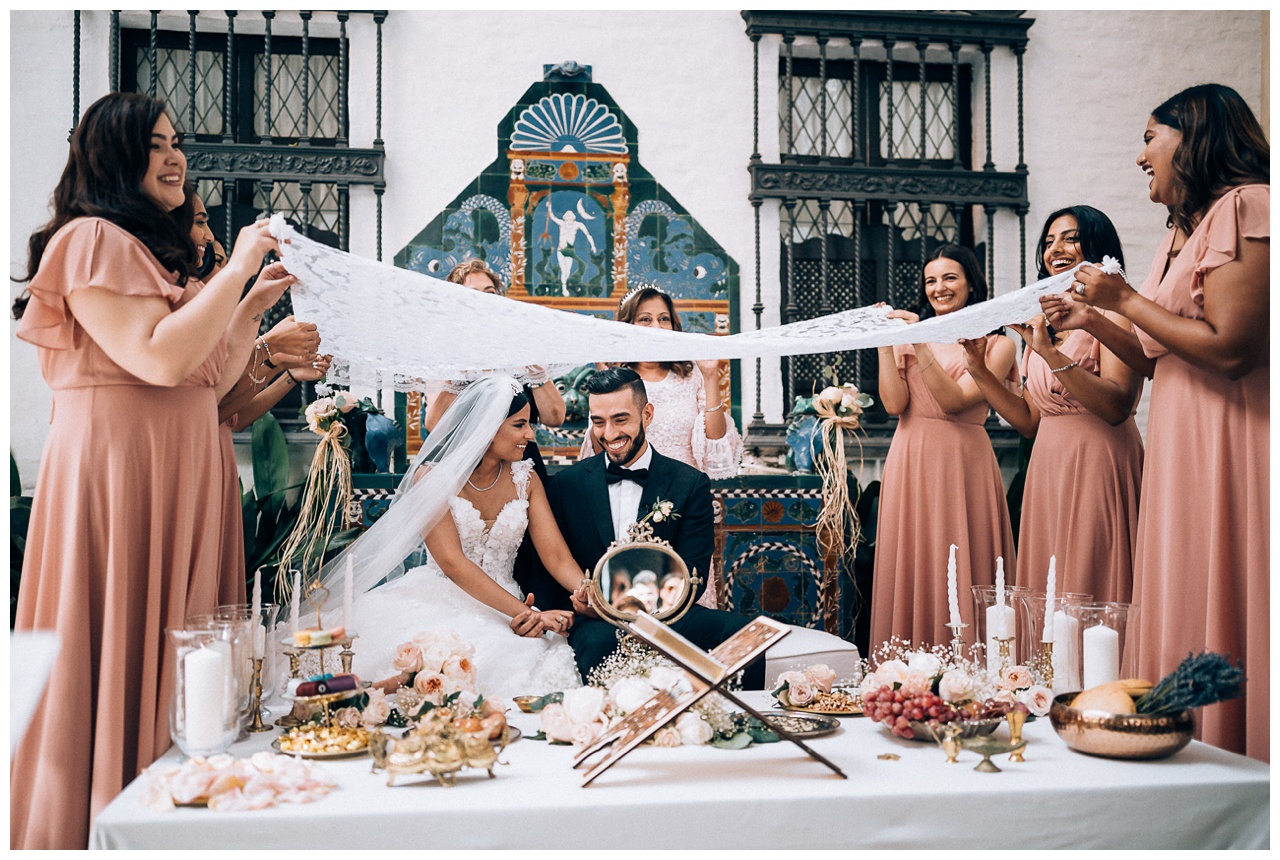 Boda de destino persa en Casa Guardiola