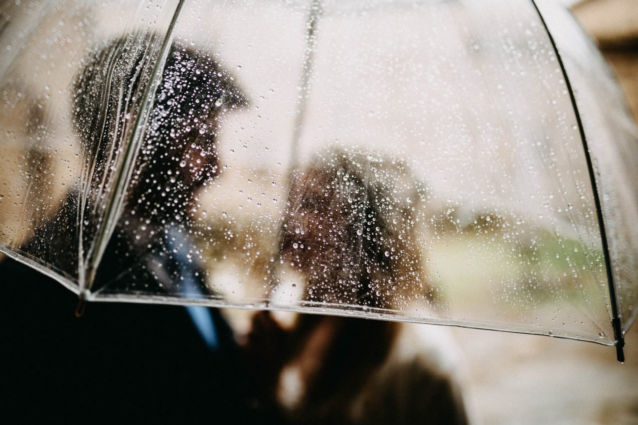 Una boda con lluvia